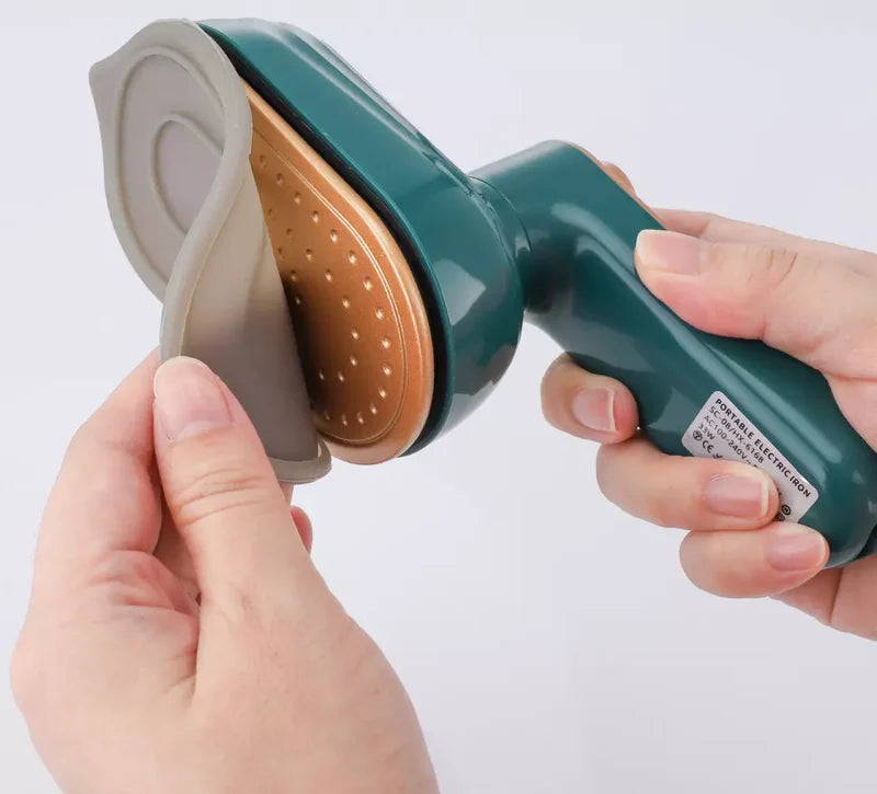 Mini Ferro de Passar Roupas Portátil para Viagem - Easy Pass™